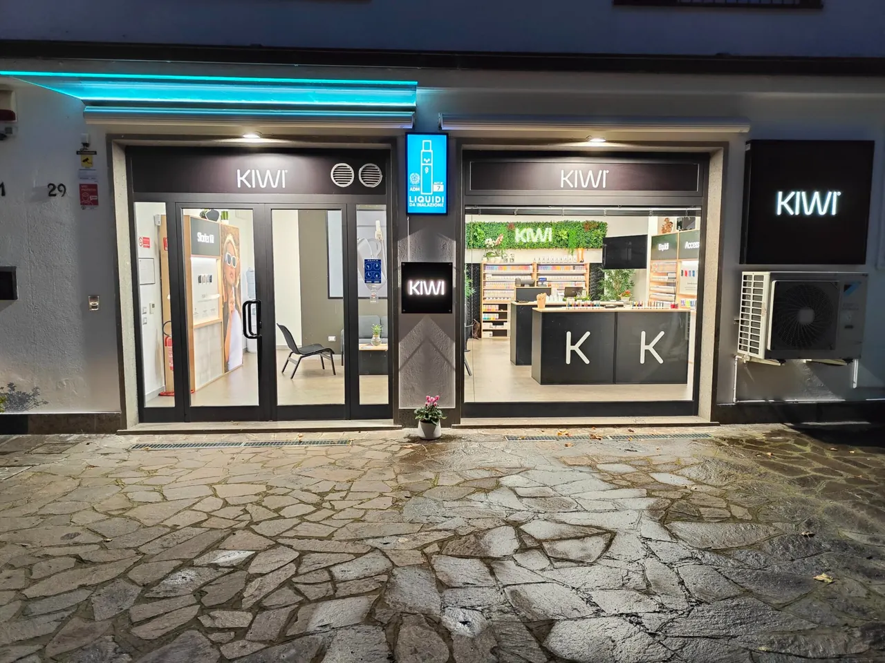 Esterno KIWI Store a Viterbo in Via Giuseppe Vismara 29 (Largo Garbini)